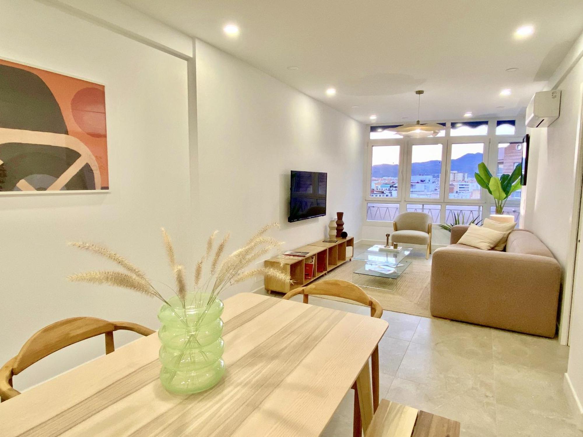 Amplio Apartamento En El Centro De Málaga Exterior foto